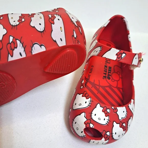 MINI MELISSA Hello Kitty Red Mary Jane Shoes - Picture 10 of 14